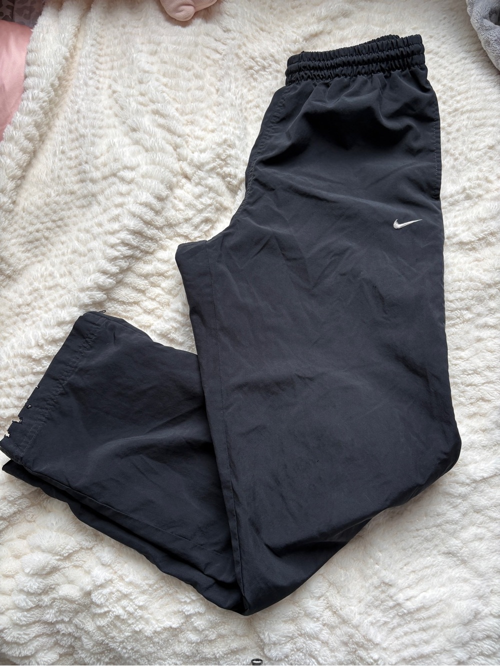 Men’s Nike Black Track Pants with Ankle Zip/Mesh Lining -Small